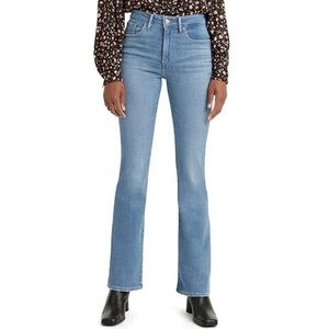 Levi’s 725 High Rise Bootcut Jeans